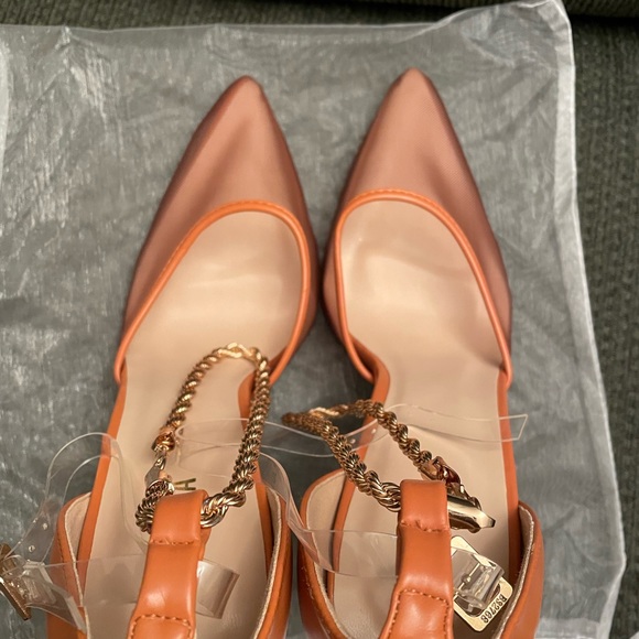 Miss Lola Heels - Picture 4 of 8